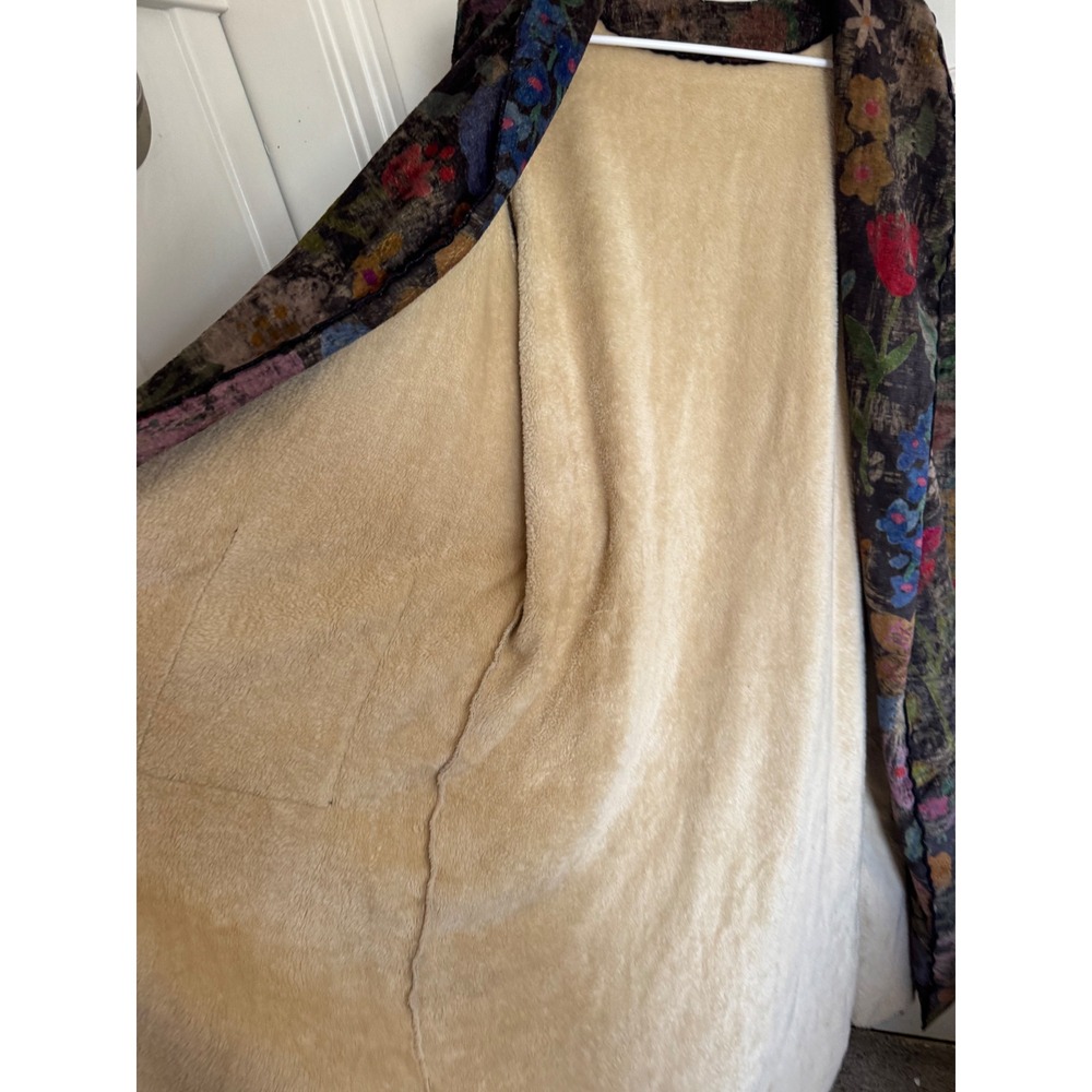 Natural Life Floral fleece robe size medium - Picture 7 of 8